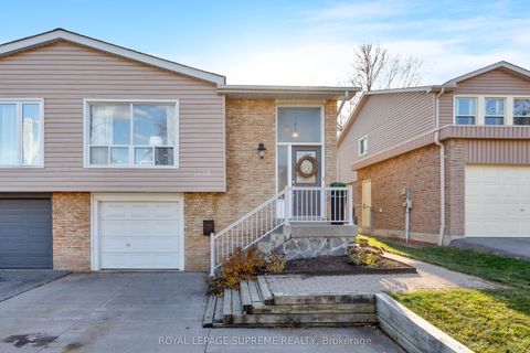 7158 Ridgeland Crescent Mississauga ON L5N 1Y9