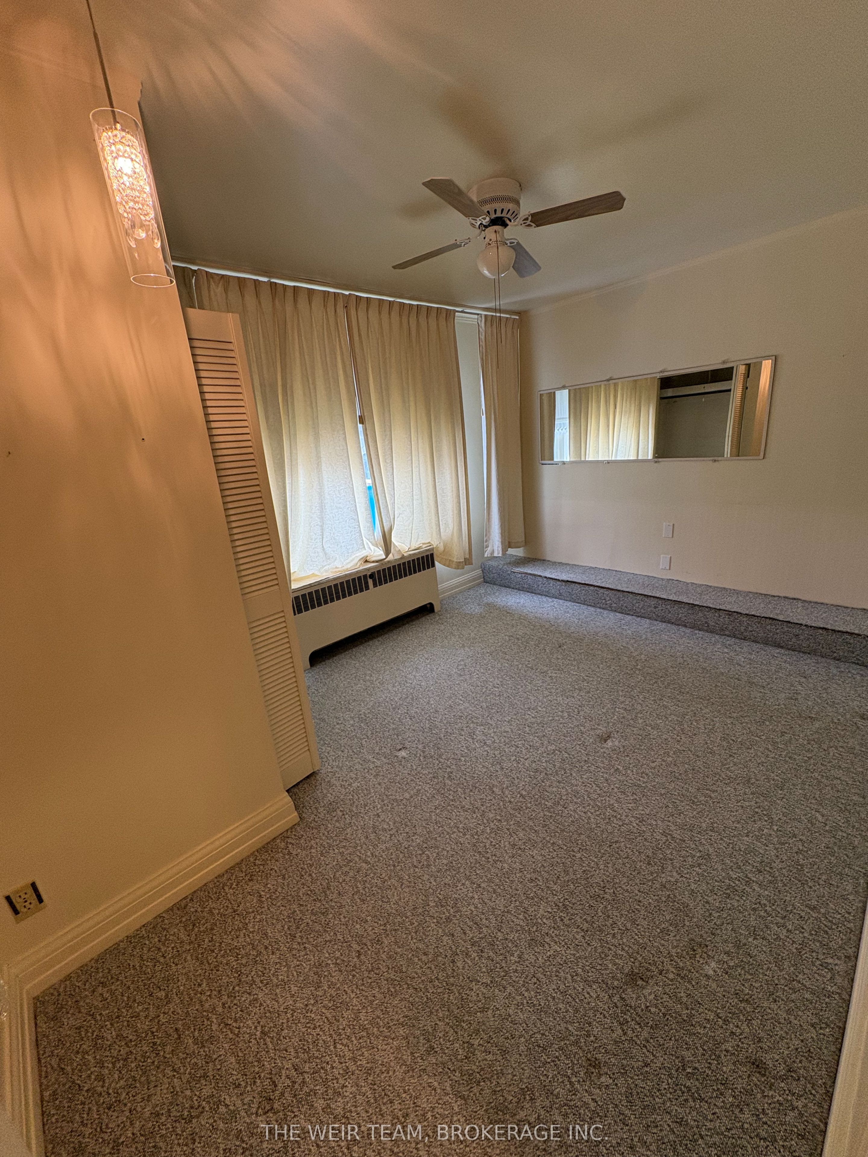 32 Meadowview Avenue