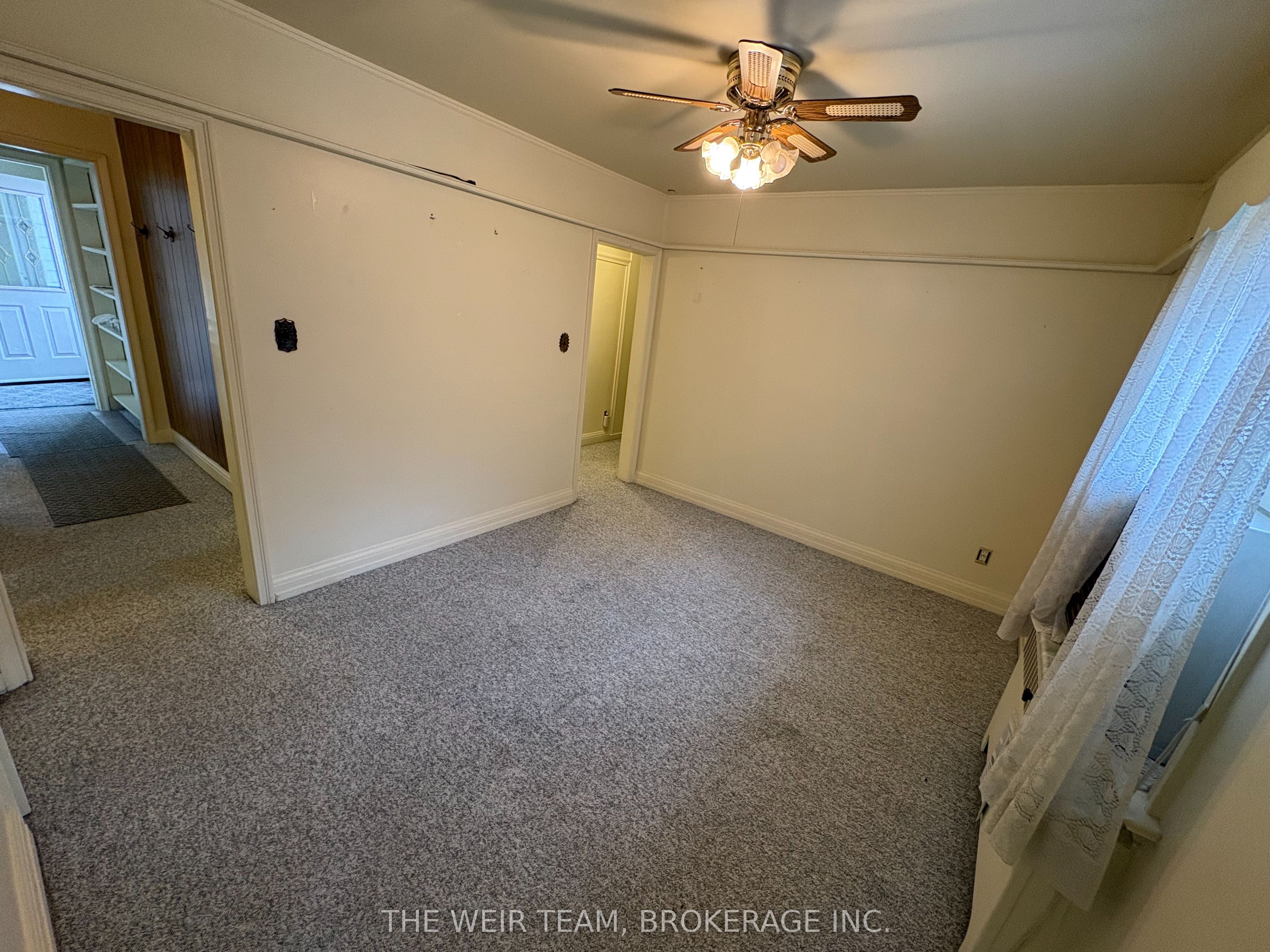 32 Meadowview Avenue