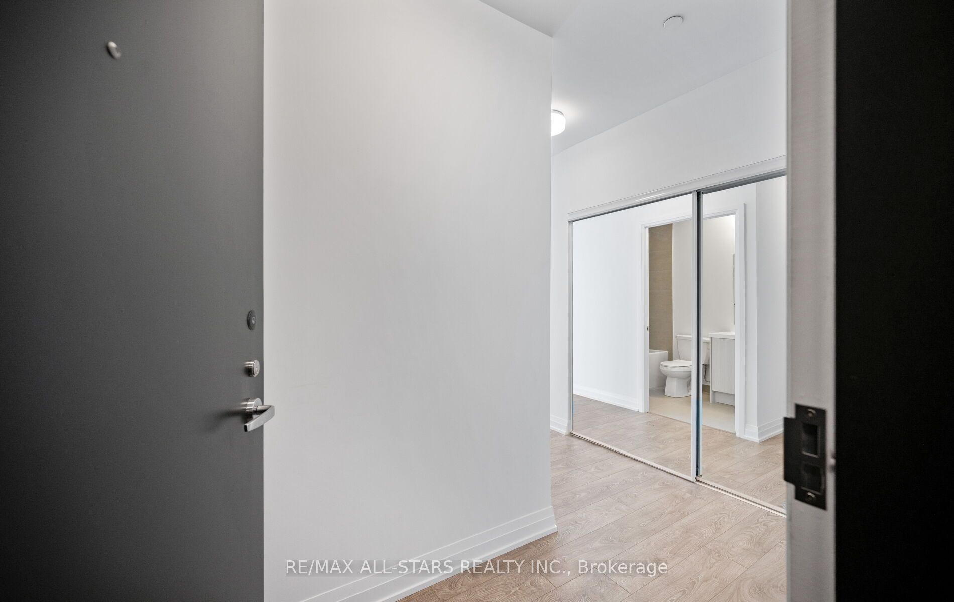 286 Main Street 315