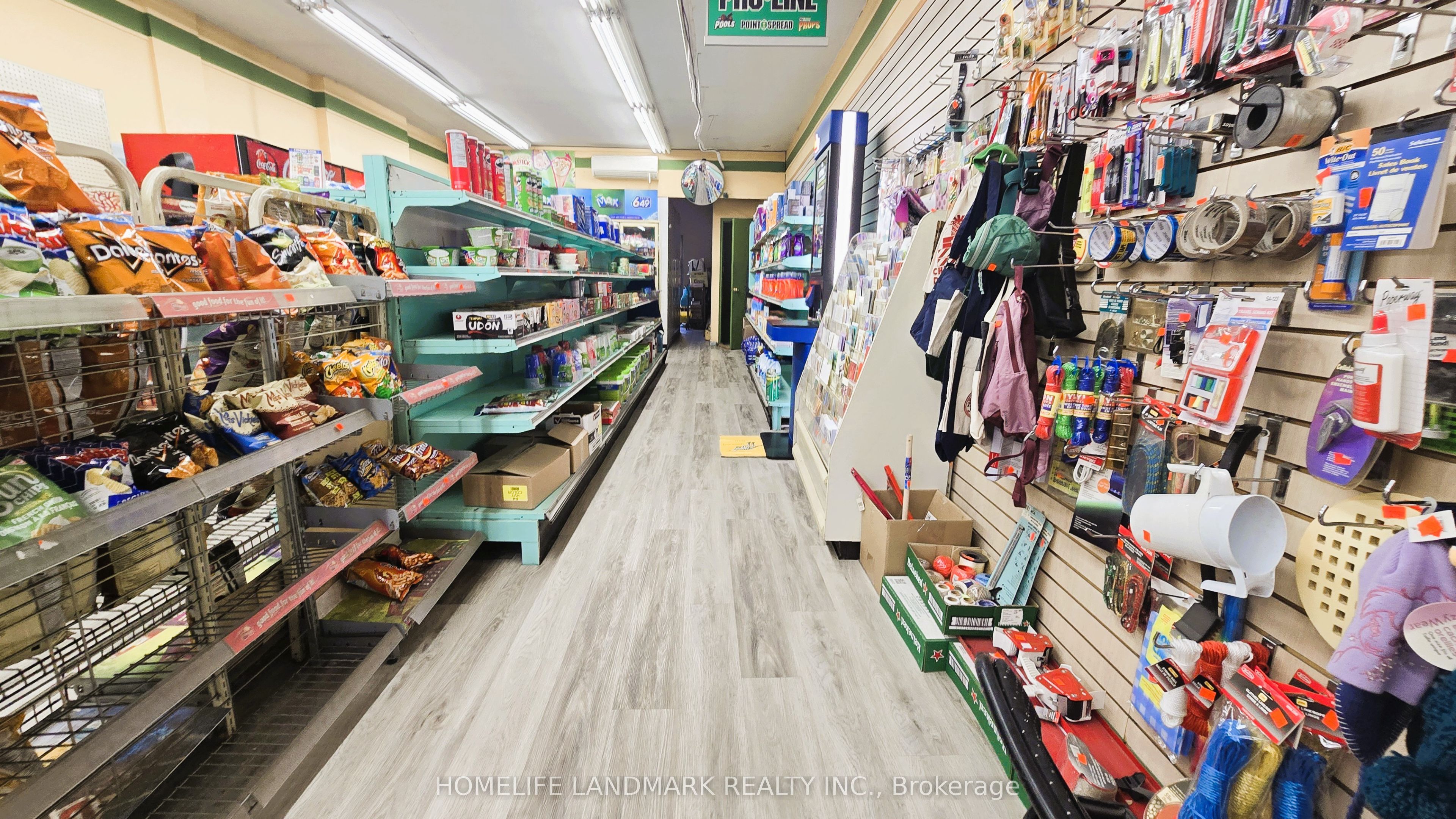 550 SHEPPARD Avenue W