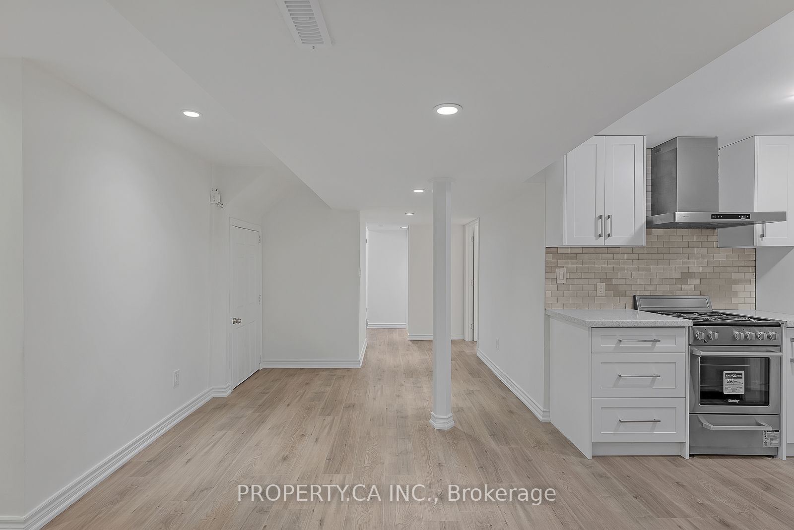 3788 Forest Bluff Crescent Lower