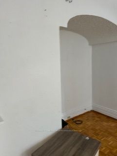 158 Gillard Avenue