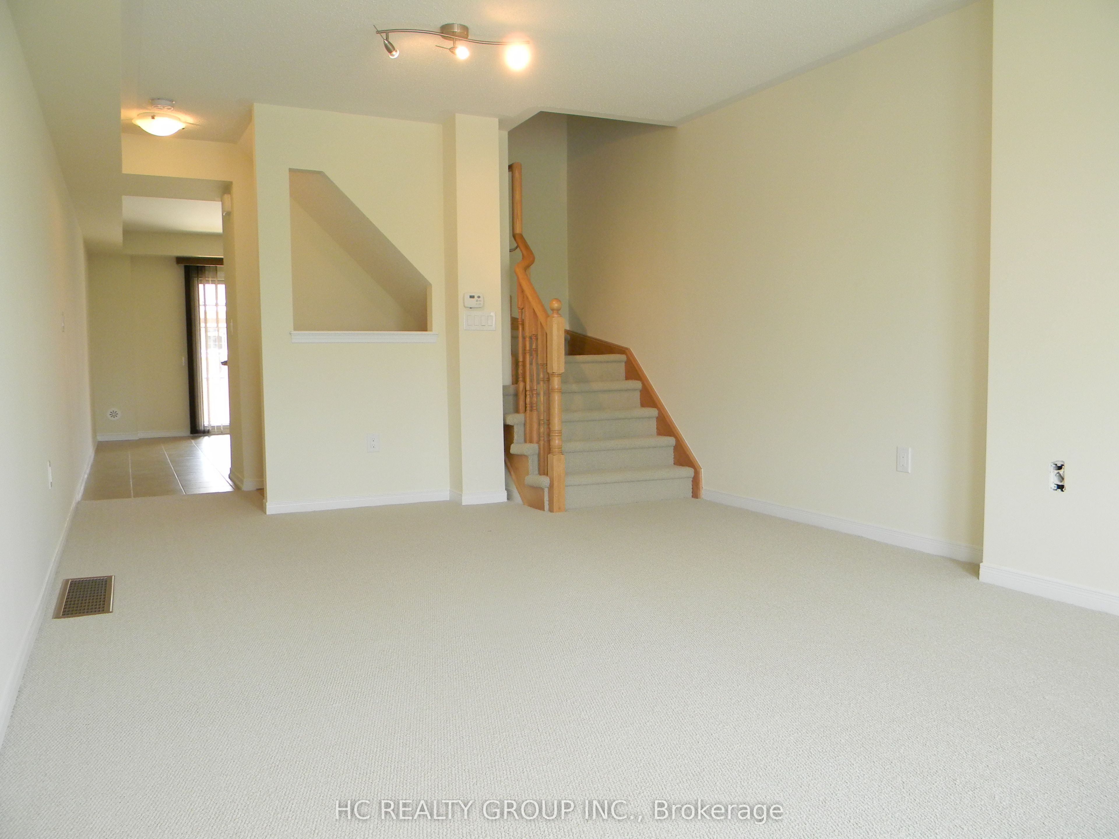 5259 Major Mackenzie Drive E Major Mackenzie Dr E