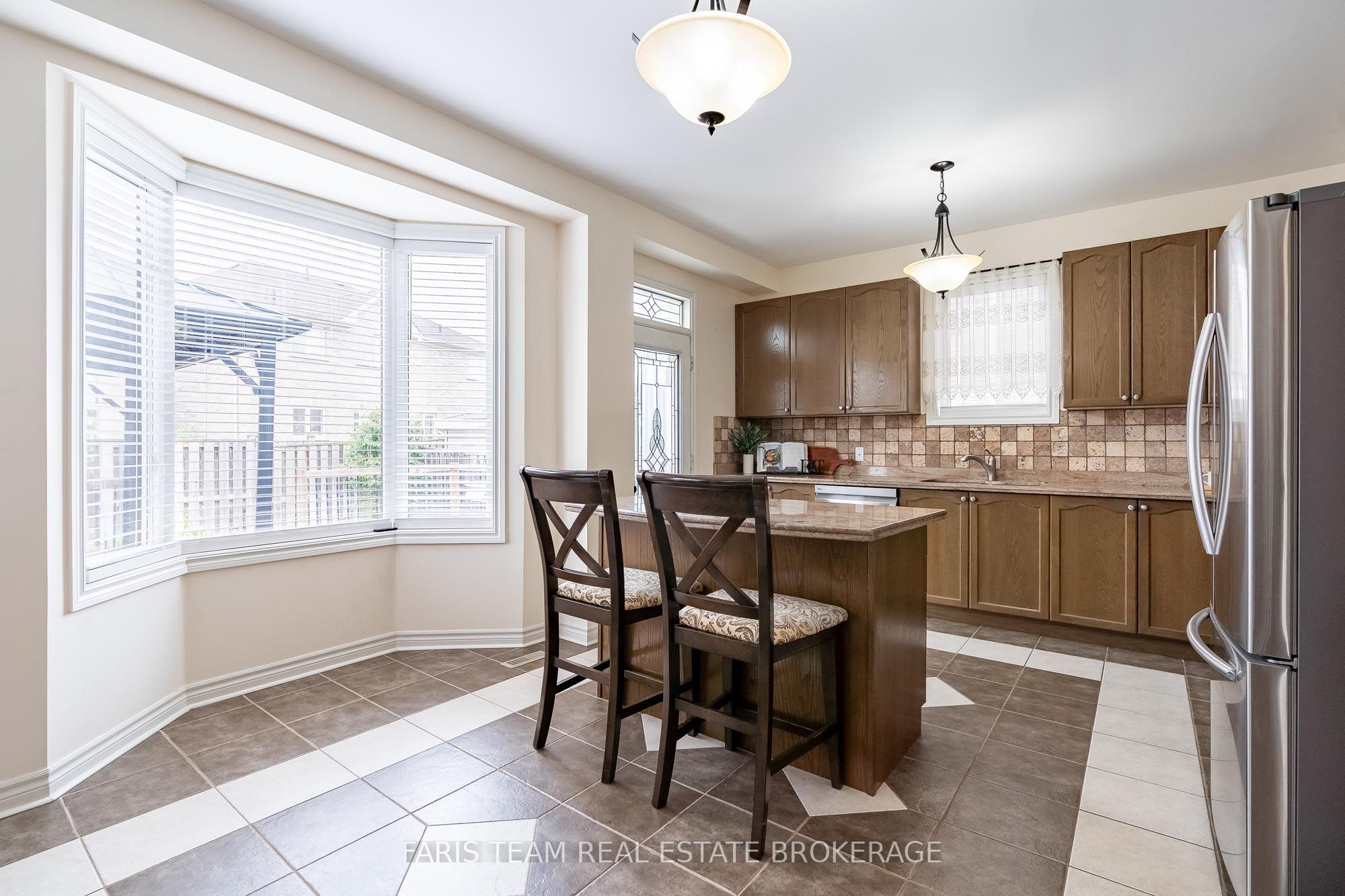 57 Spotted Owl Crescent