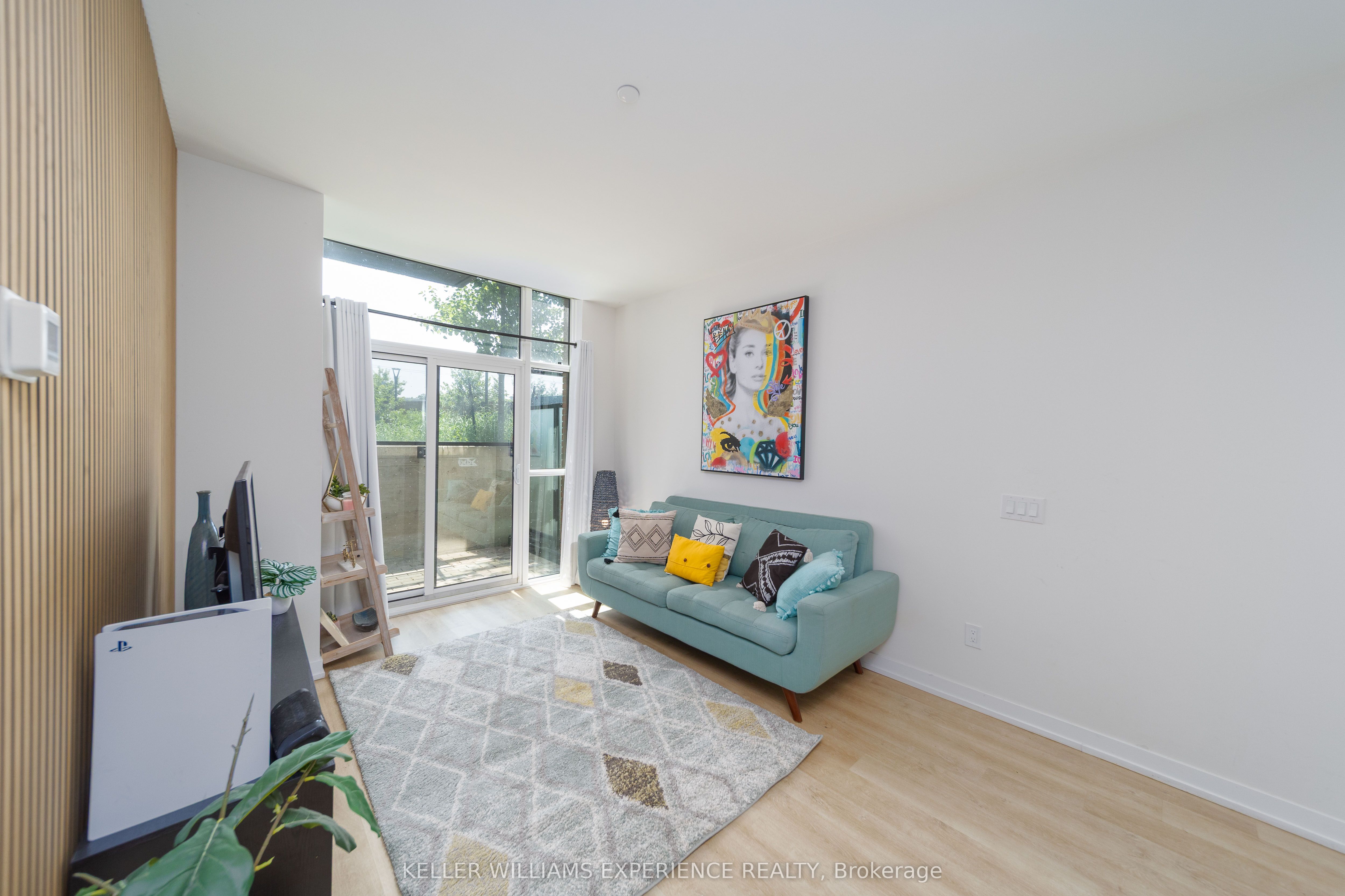2300 St Clair Avenue W 118