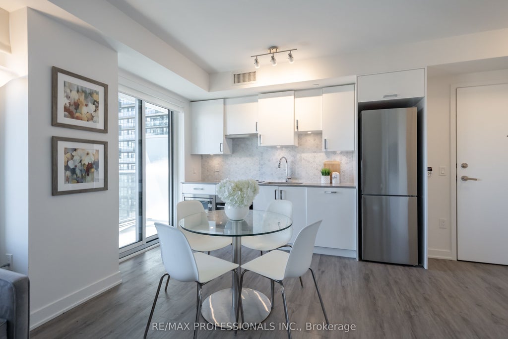 Photo of 99 Broadway Avenue #2103, Toronto, ON M4P 0E3 (MLS # C13873500)