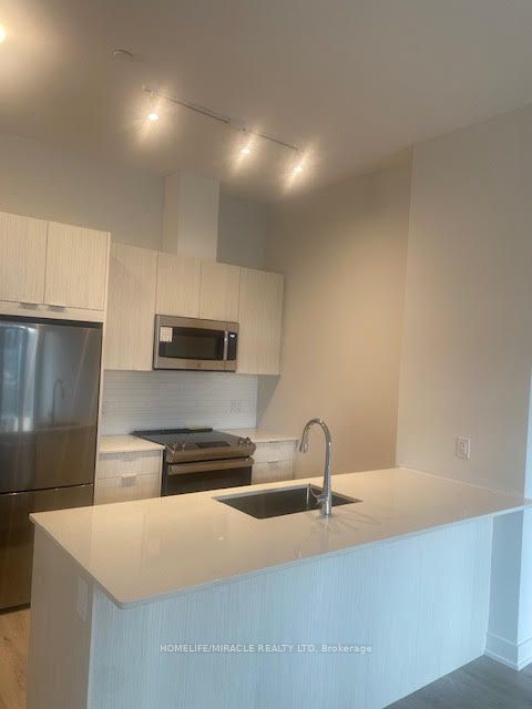 430 Square One Drive 513