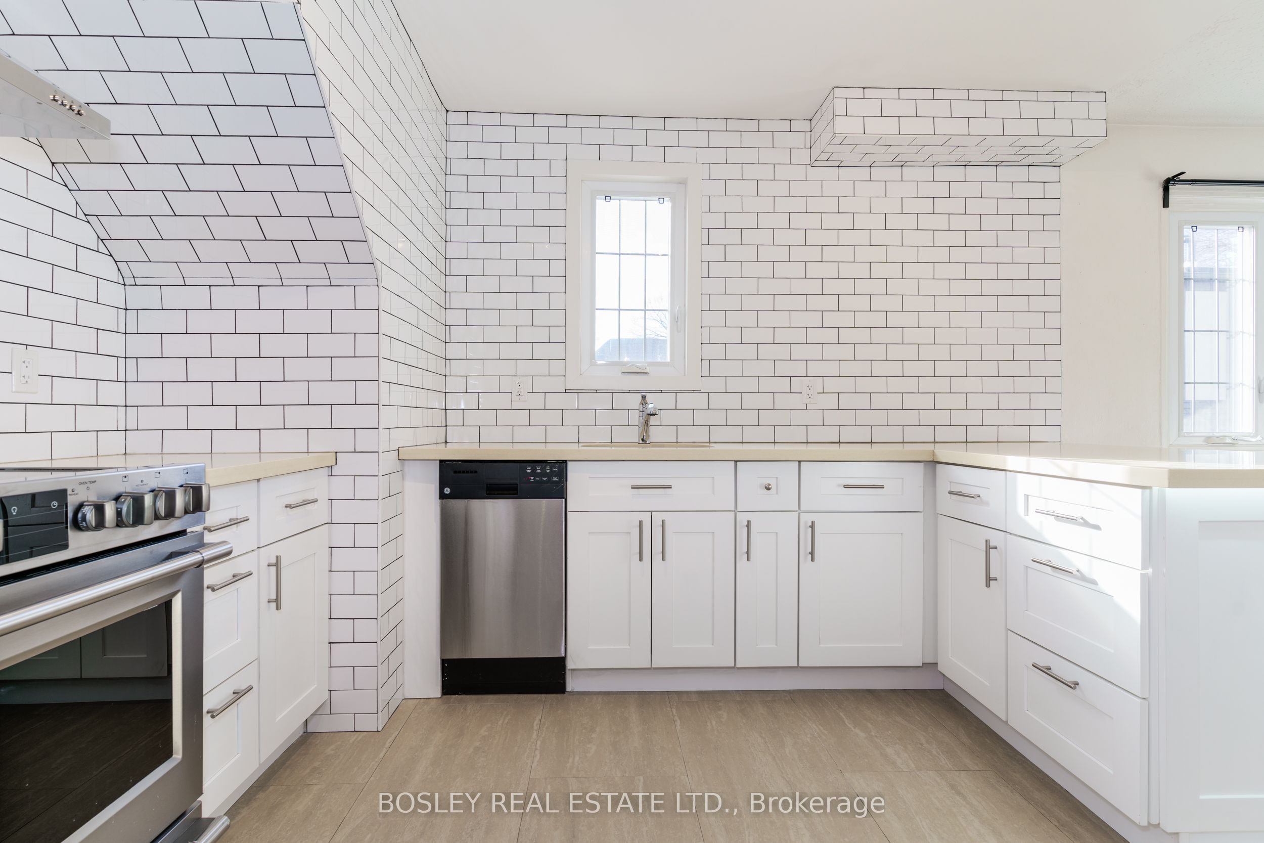 308 S Kingsway Road 5