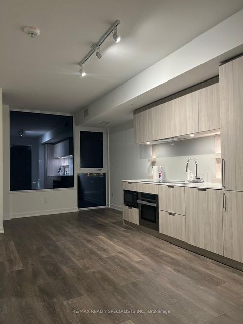 28 Ann Street 315 Mississauga ON L5G 0E1