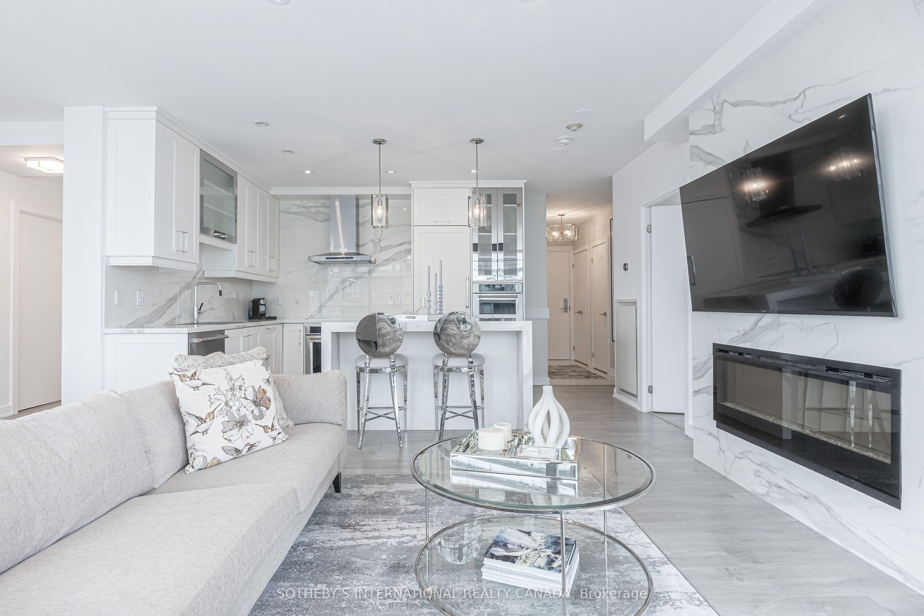 438 King Street W 1901