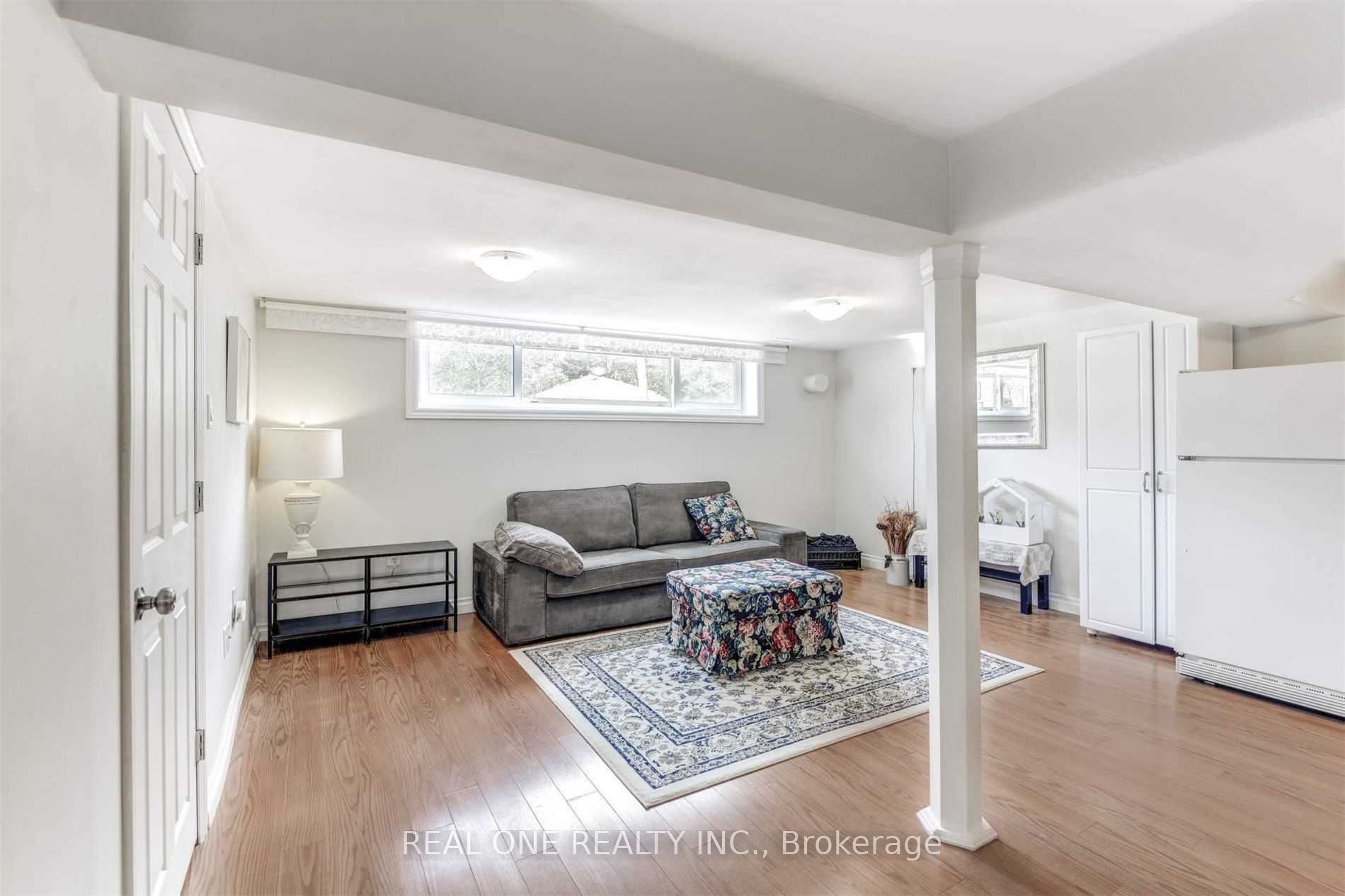 3482 Ashcroft Crescent Bsmt