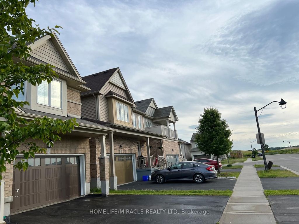 Photo of 112 Gillespie Drive, Brantford, ON N3T 0K2 (MLS # X12404588)