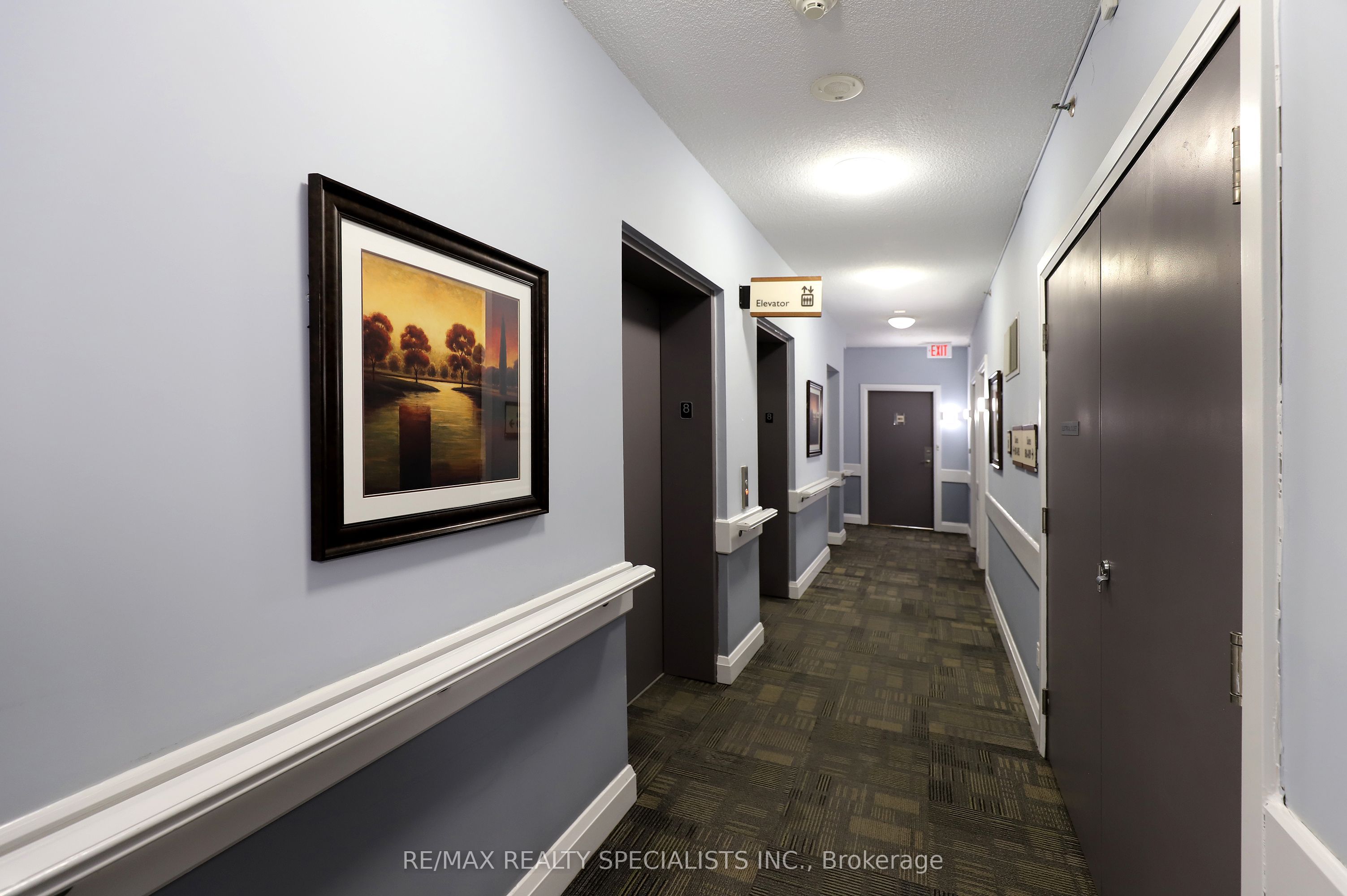 810 Scollard Court 809