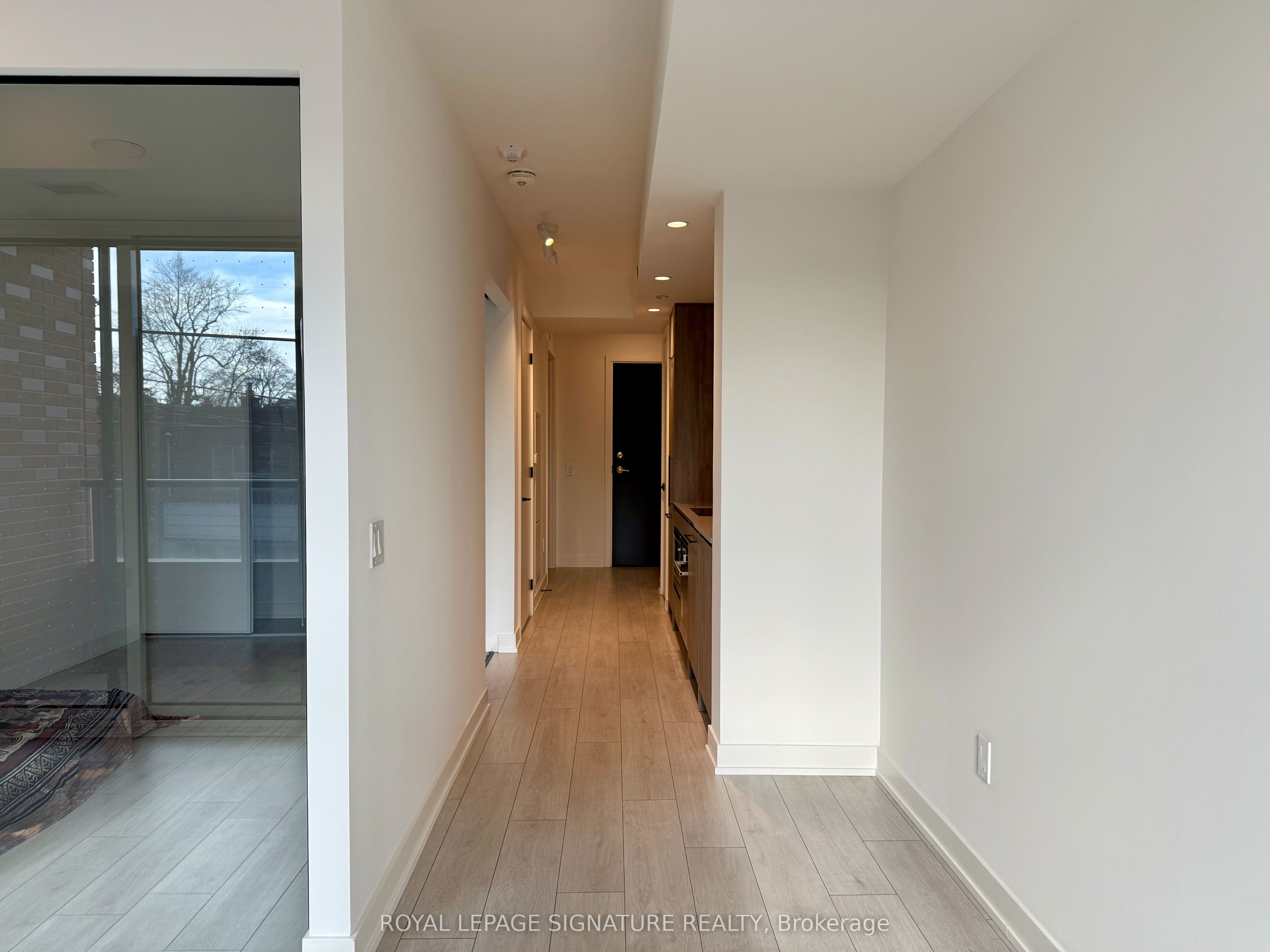 5 Lakeview Avenue 206