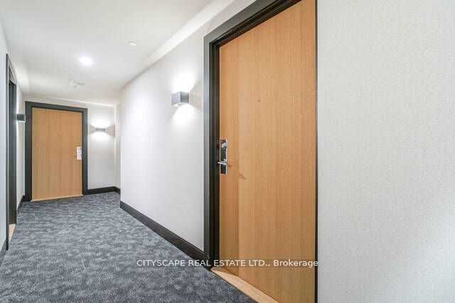 2520 Eglinton Avenue W 1507