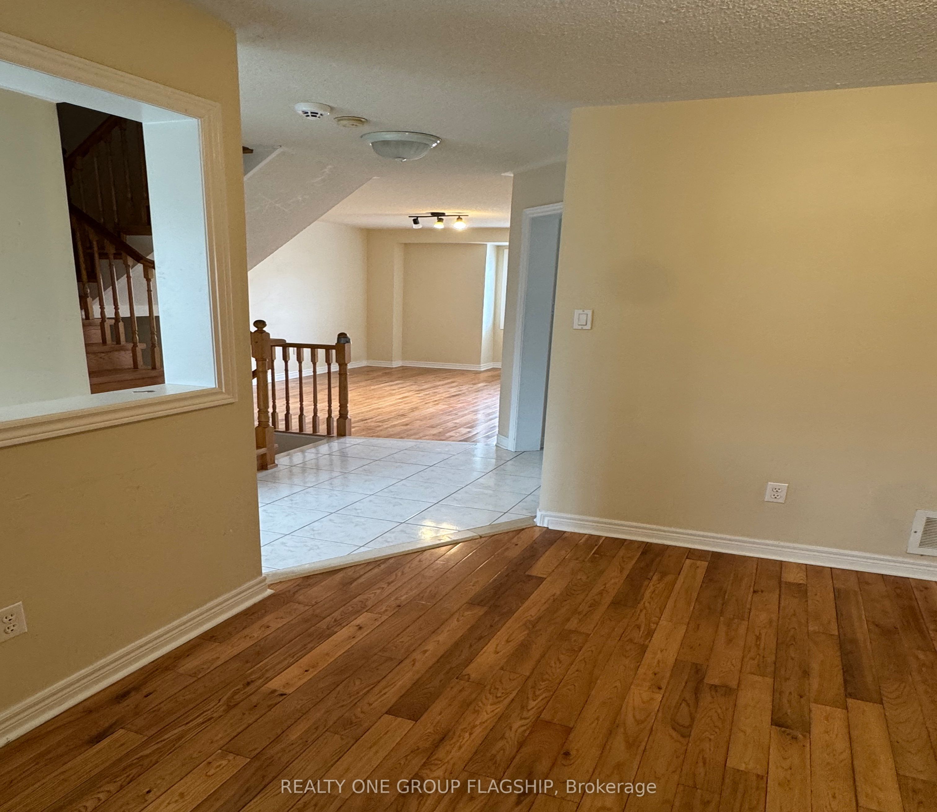 5662 Glen Erin Drive 106