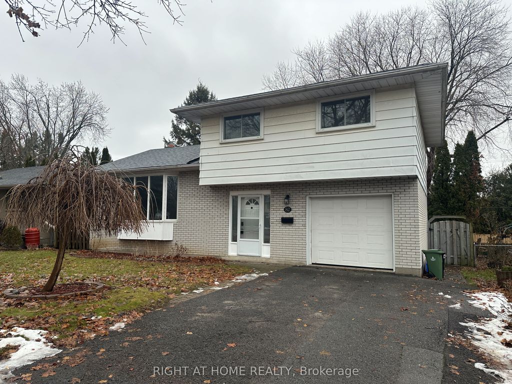 Photo of 82 Queen Mary Road, Kingston, ON K7M 2A5 (MLS # X12674968)