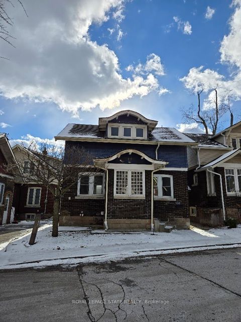 Photo of 4352 Otter Street, Niagara Falls, ON L2E 1G3 (MLS # X12630102)