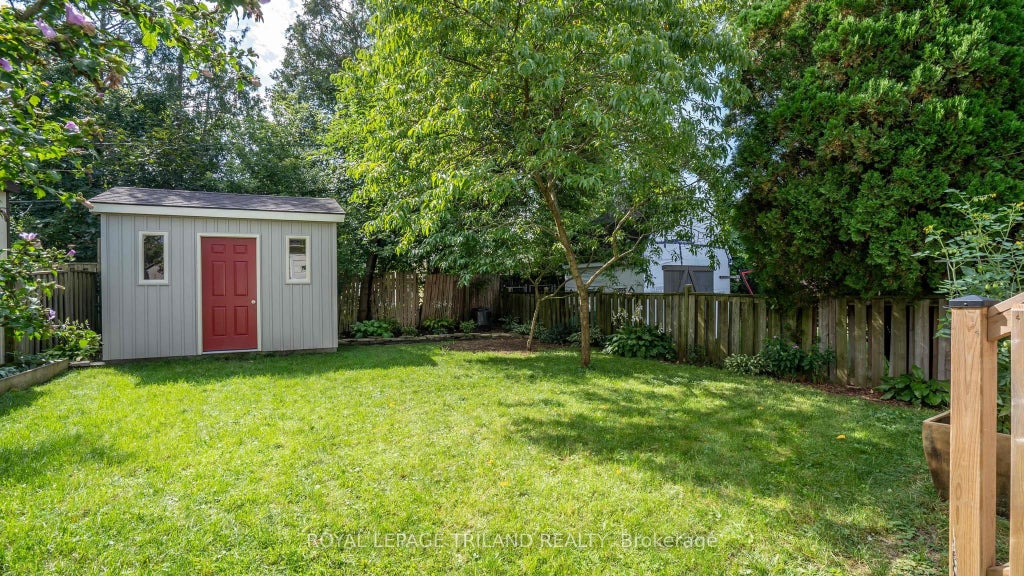 Photo of 411 SALISBURY Street, London East, ON N5Y 3B3 (MLS # X13820792)