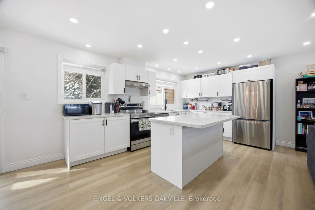 Photo of 206 Yeates Avenue, Barrie, ON L4N 4C6 (MLS # S12842246)