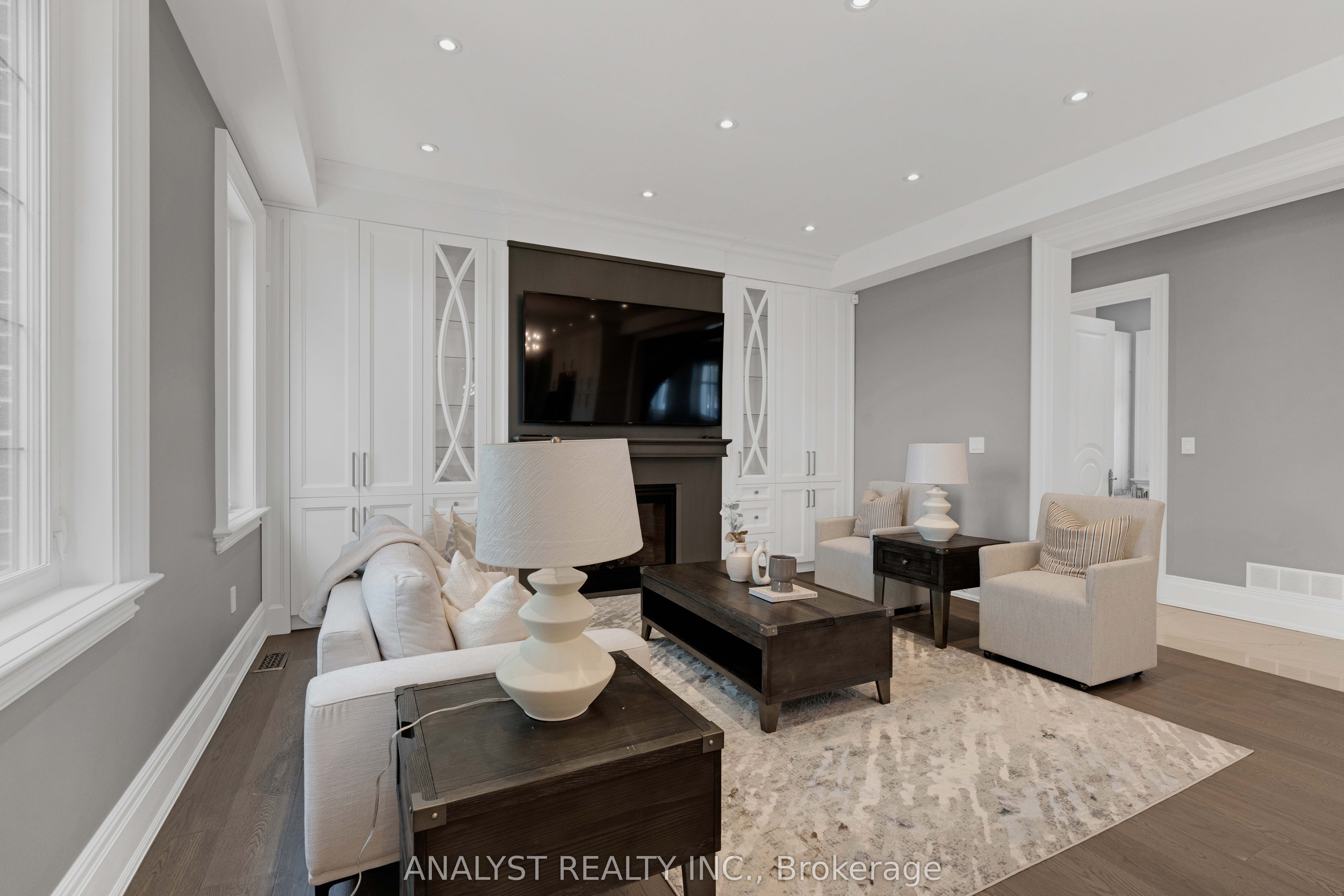 10690 Islington Avenue