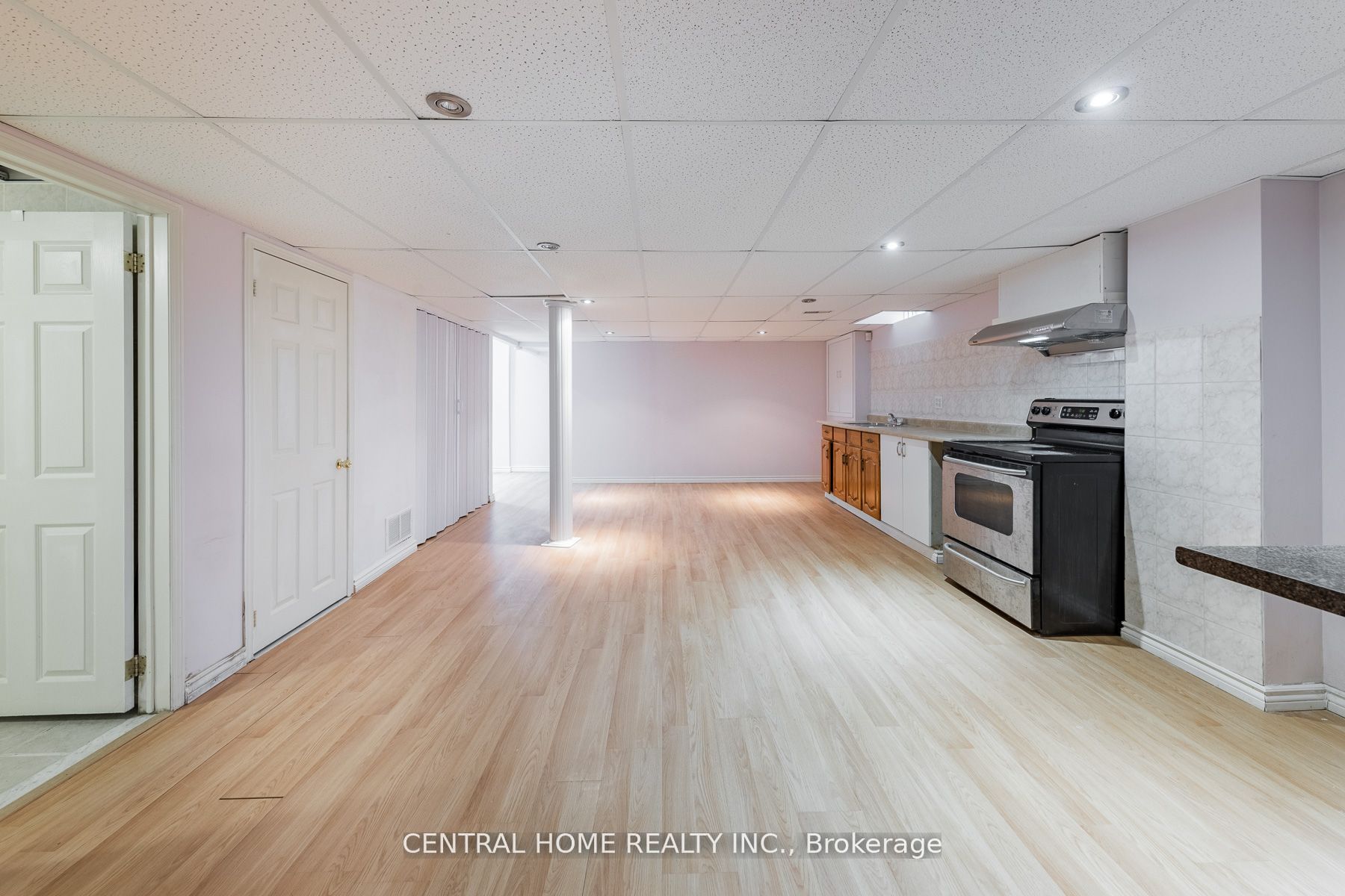 90 Stather Crescent Bsmt