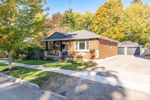 Photo of 18 Centreview Street, Clarington, ON L0B 1M0 (MLS # E12474311)
