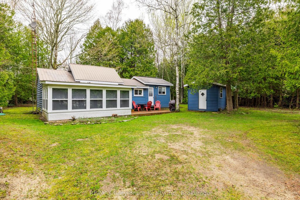 Photo of 39 Cardinal Avenue, South Bruce Peninsula, ON N0H 2T0 (MLS # X13131278)