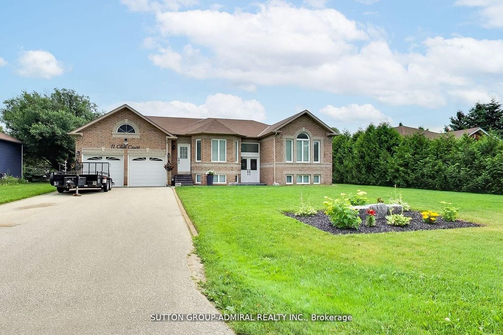 Photo of 11 Club Court, Wasaga Beach, ON L9Z 1J8 (MLS # S12835232)