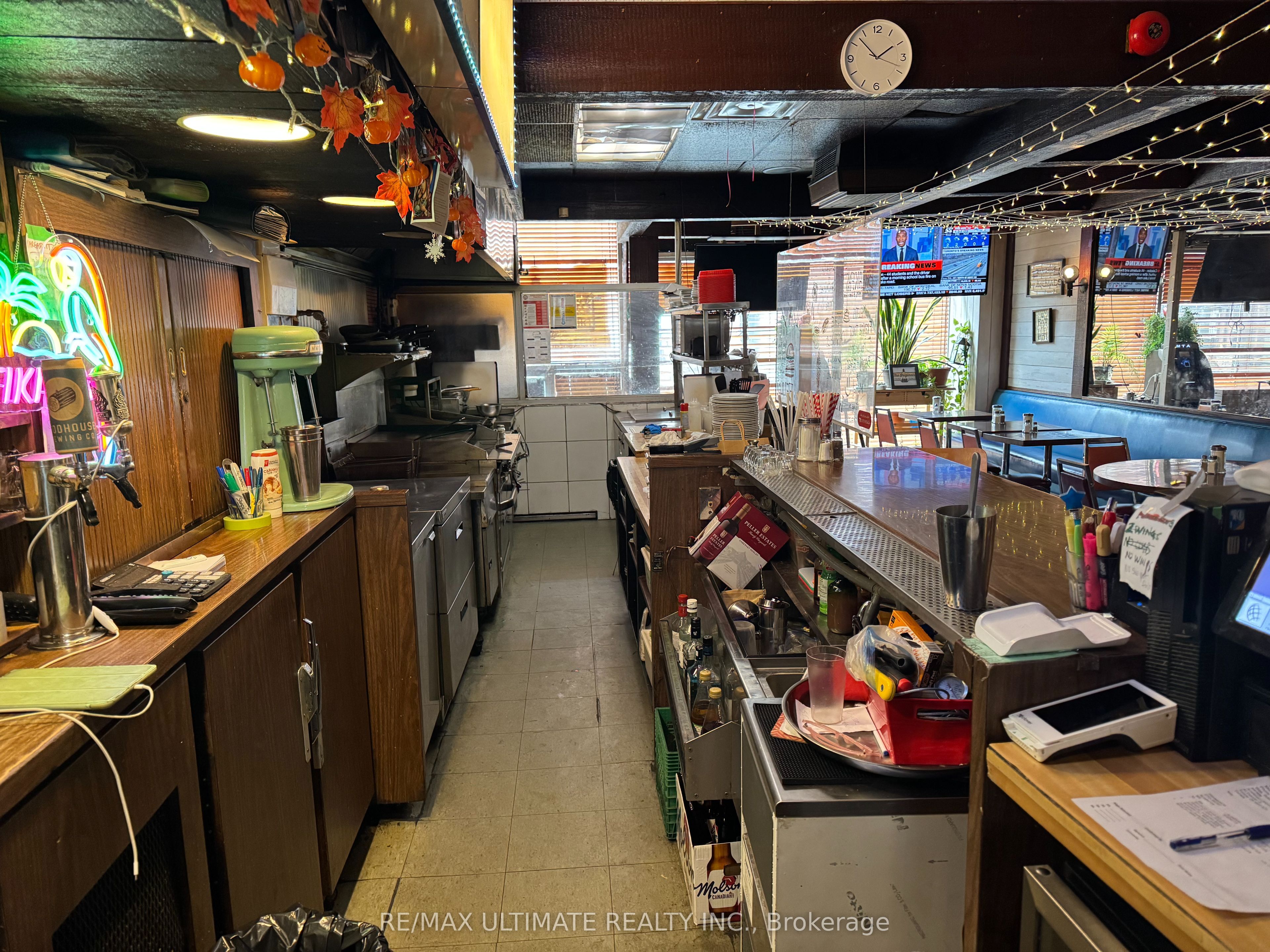 160 Springhurst Avenue