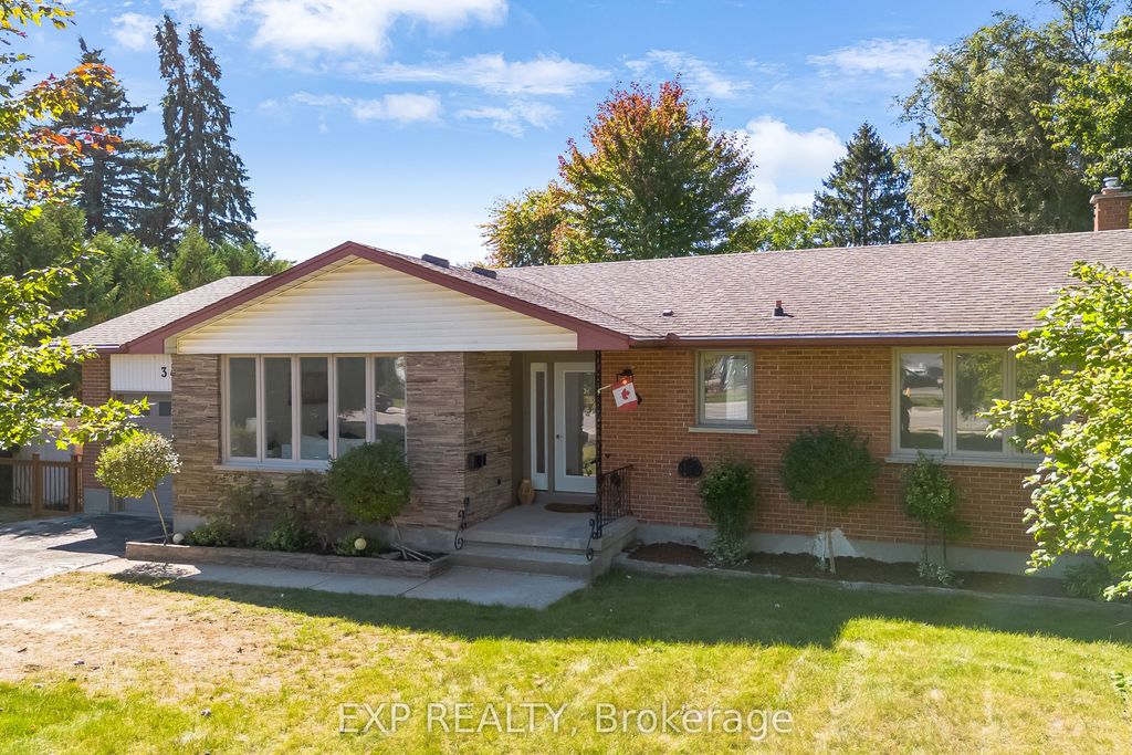 Photo of 348 Caradoc Street S, Strathroy-Caradoc, ON N7G 2P4 (MLS # X12701680)