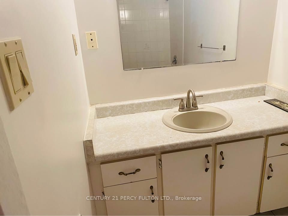 2801 Gulfstream Way
