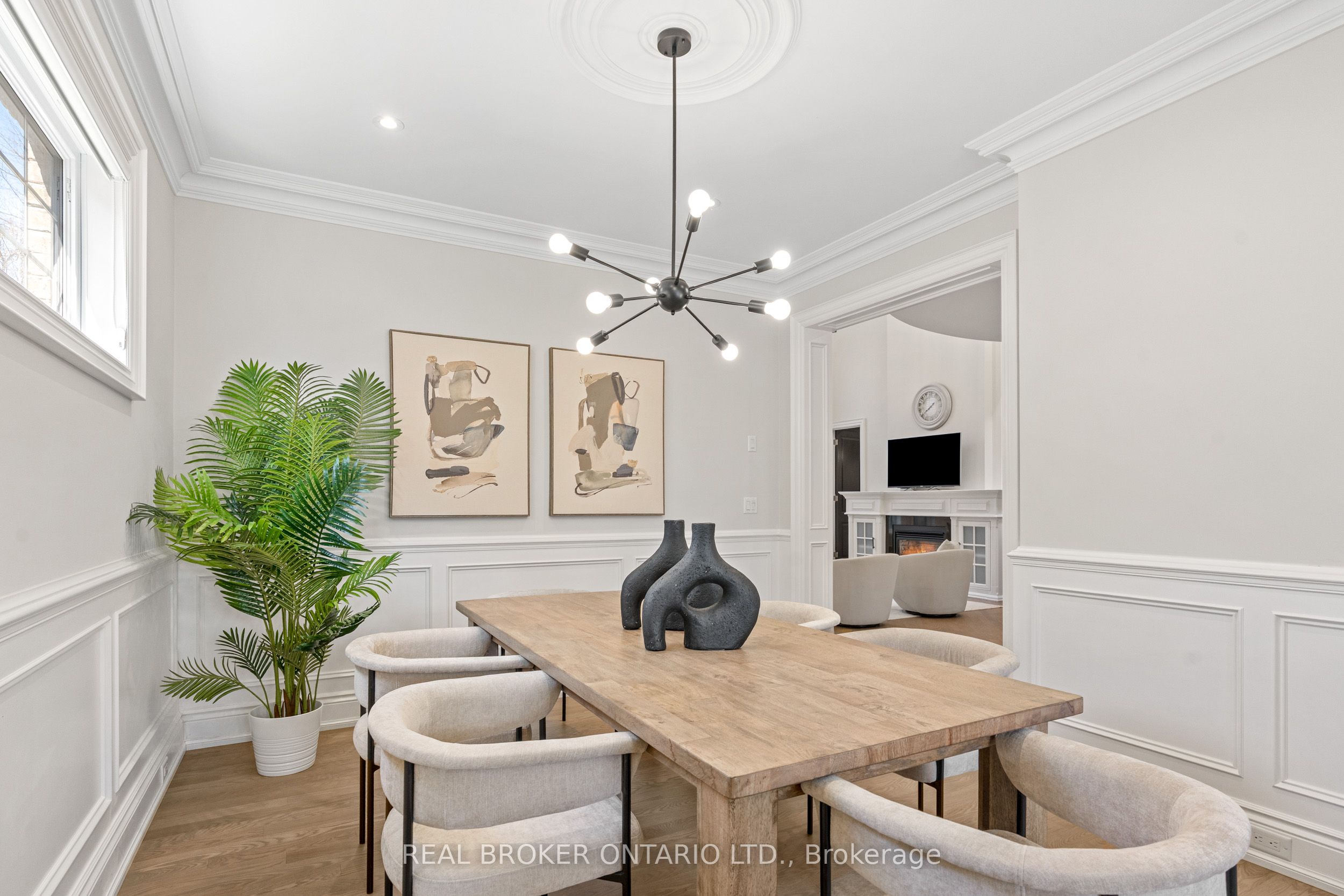 40 Hilldowntree Road