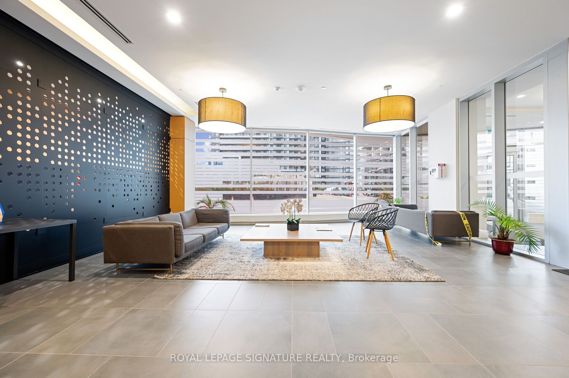 2520 Eglinton Avenue 1702
