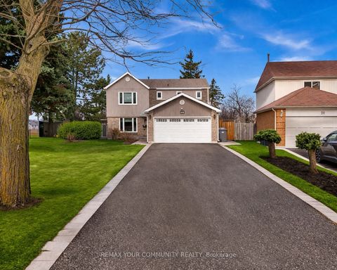 22 MADELAINE Crescent Brampton ON L6S 2Y9