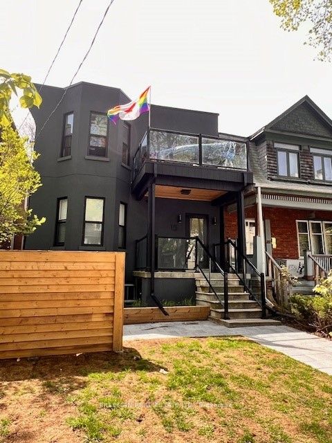 Photo 1 of 10 — 15 Thorburn Avenue B03, Toronto, ON M6K 1C4