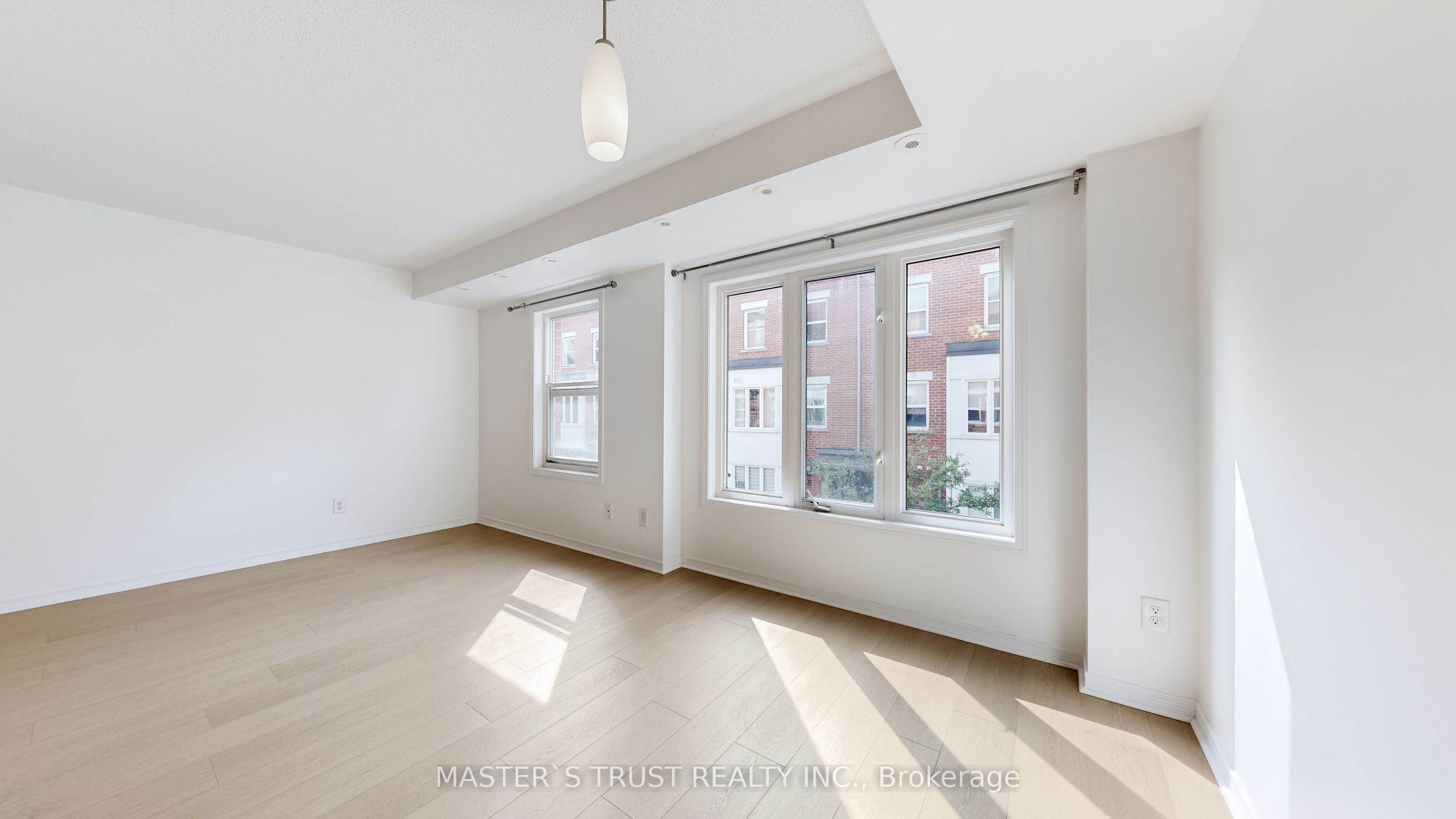 74 Munro Street Unit 4