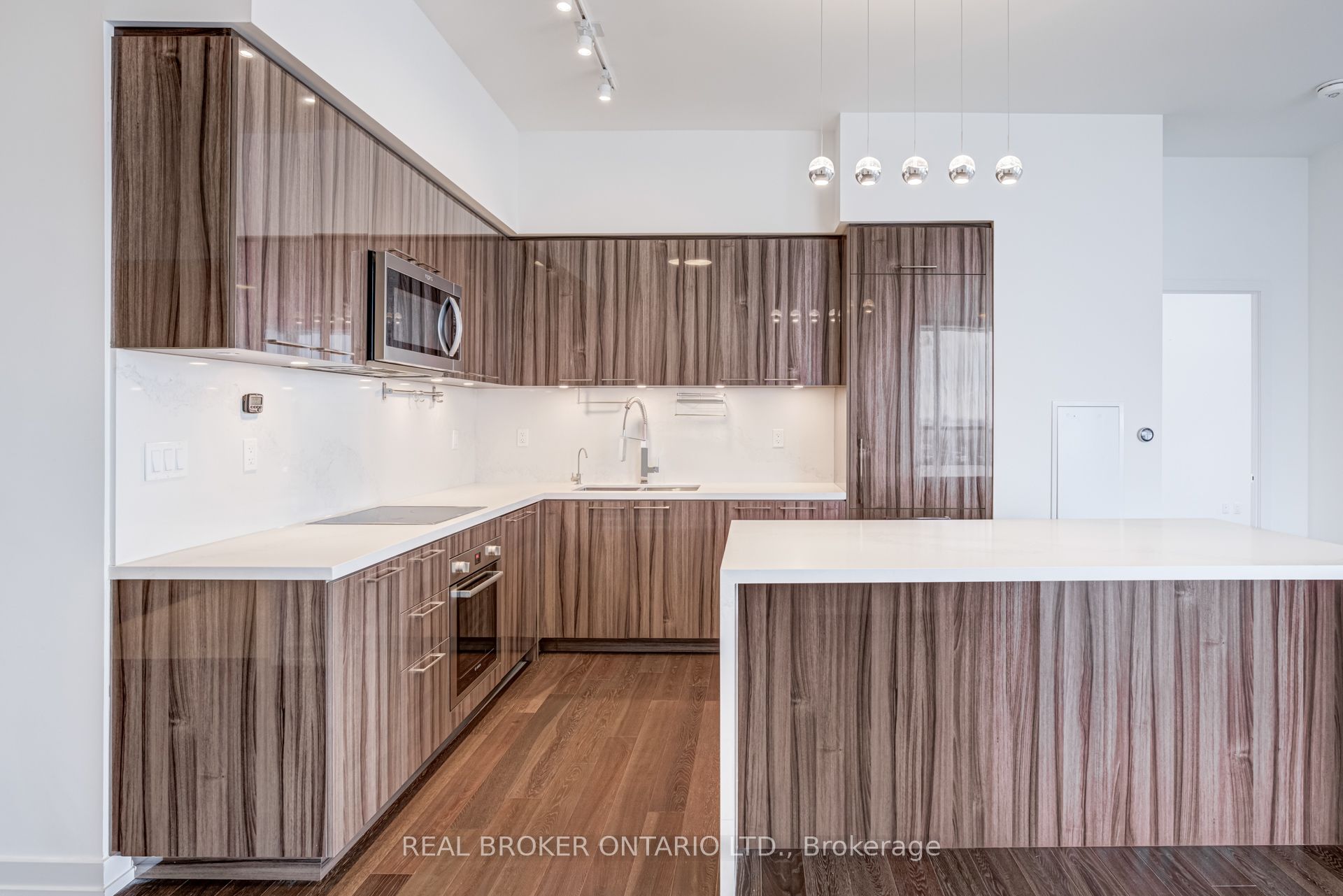 1 Grandview Avenue 3005