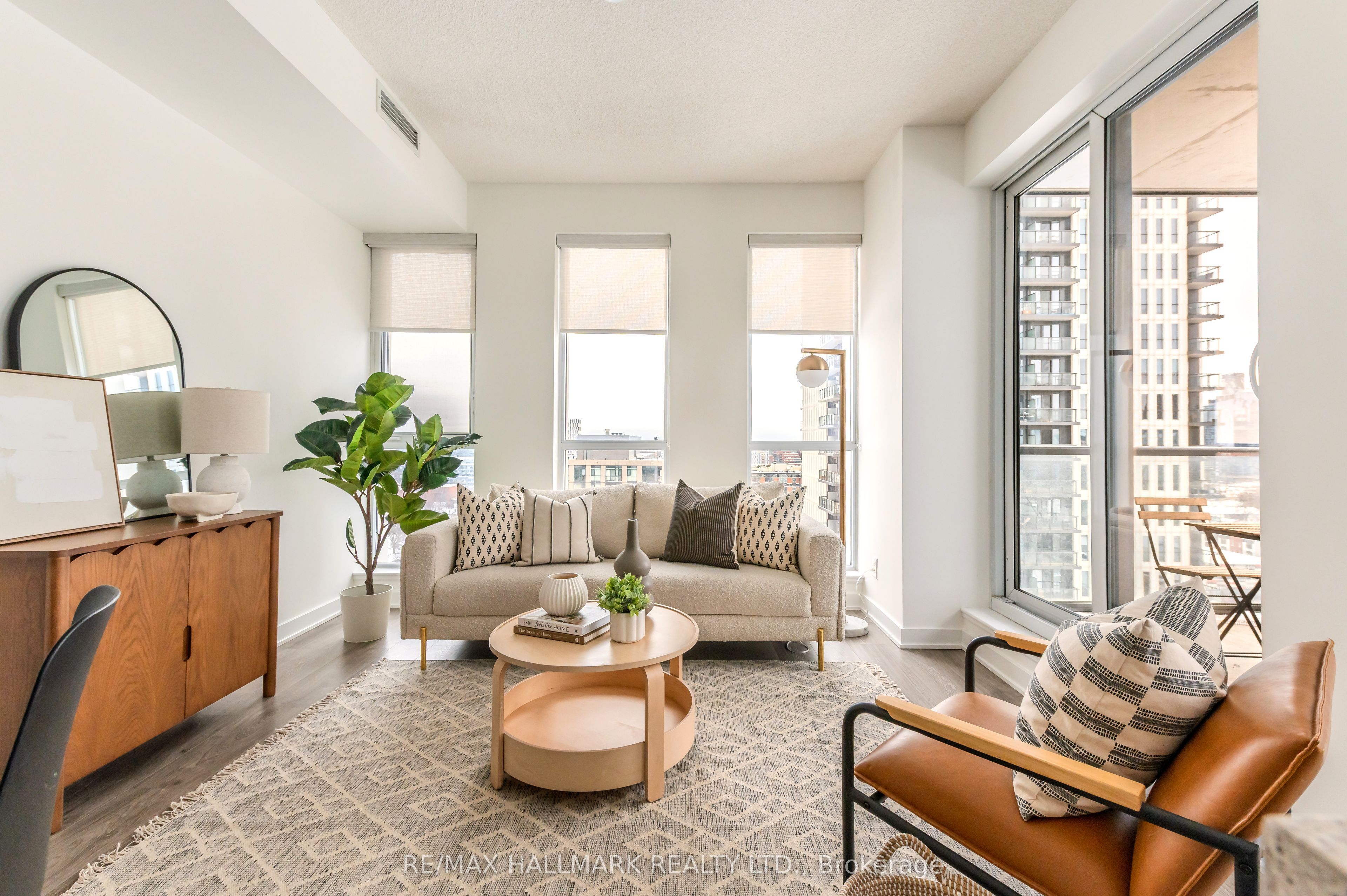 170 Sumach Street 1406