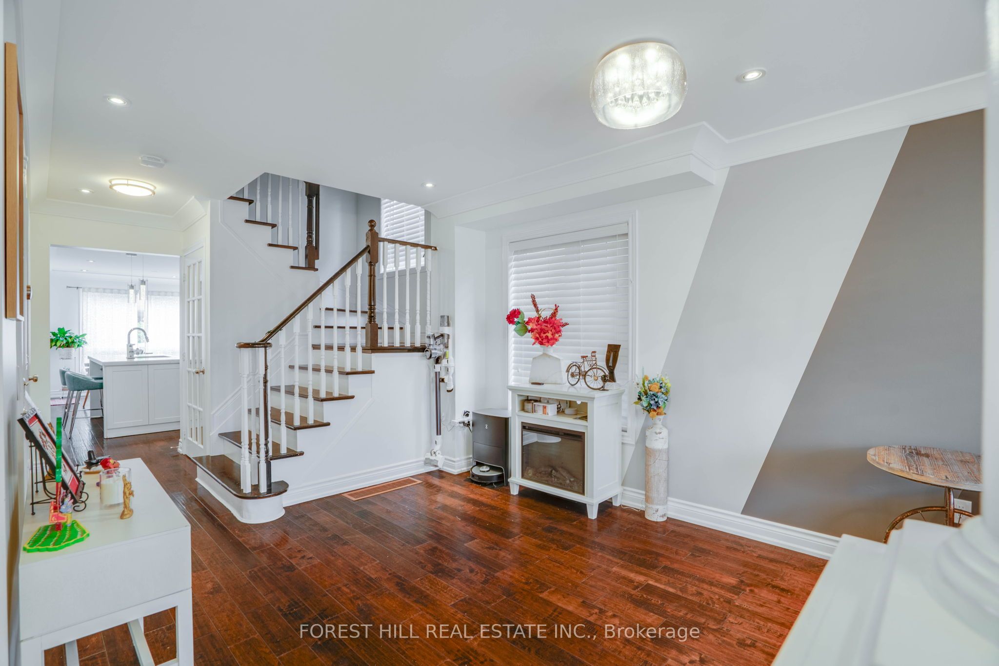 45 Royal Crown Road
