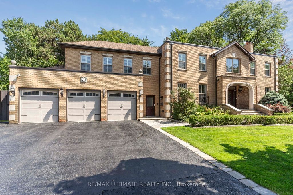 Photo of 1 Versailles Court, Toronto, ON M3B 2A8 (MLS # C12378749)