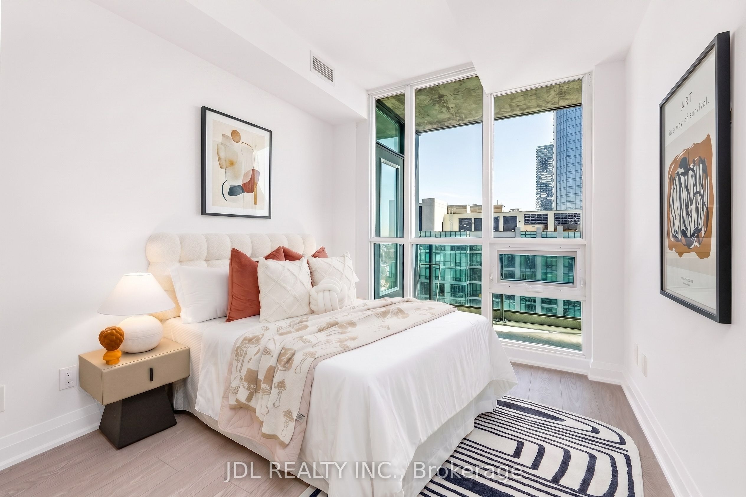 16 Harbour Street 4006