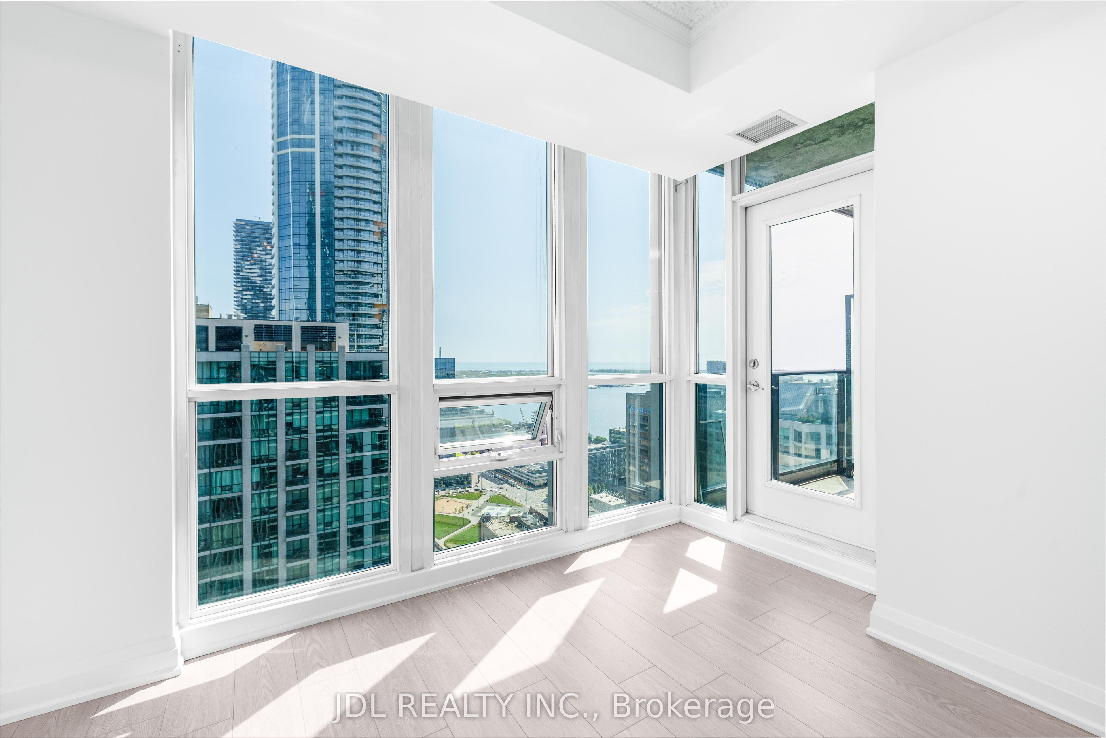 16 Harbour Street 4006