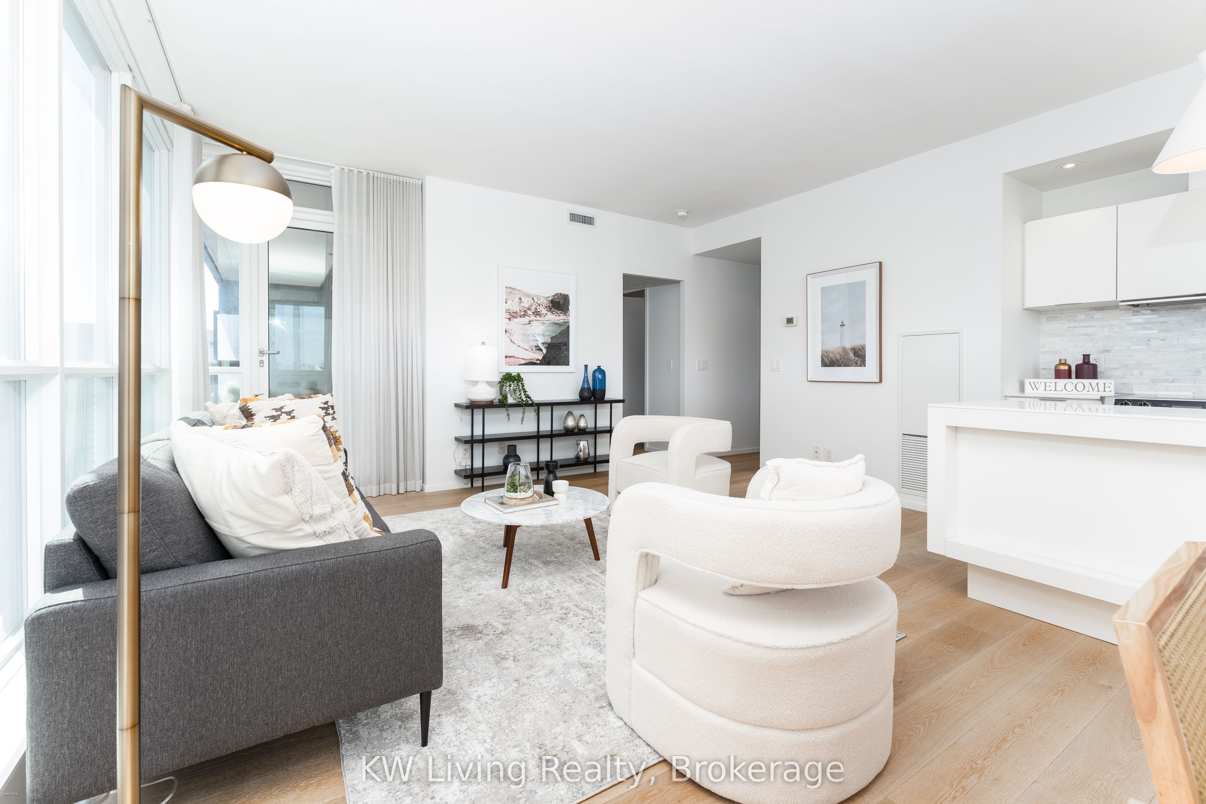 8 Charlotte Street 2103