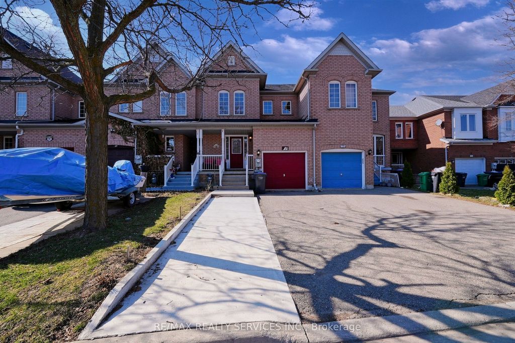 Photo of 77 Monaco Court, Brampton, ON L7A 1X5 (MLS # W13093140)
