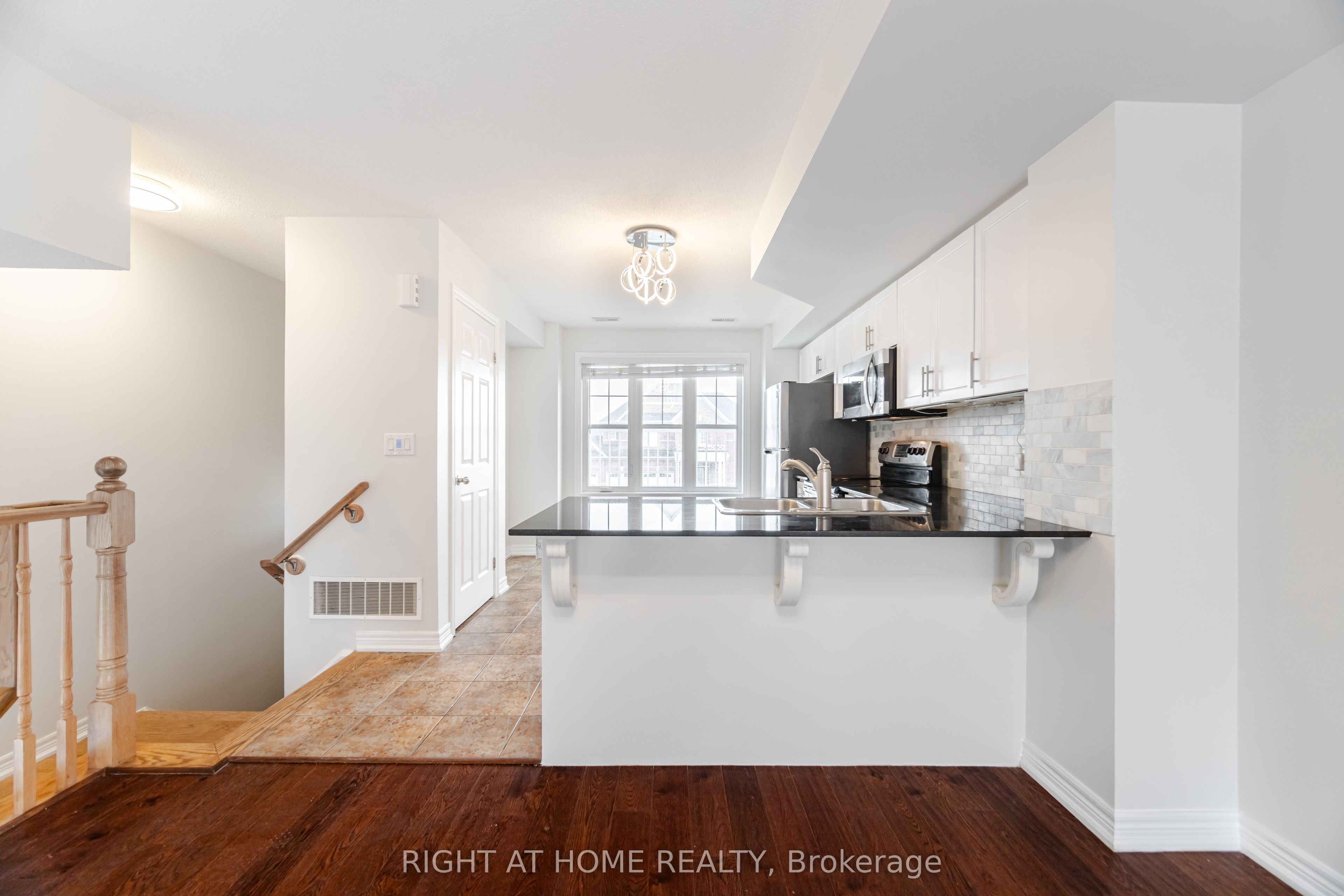 1380 Costigan Road 18