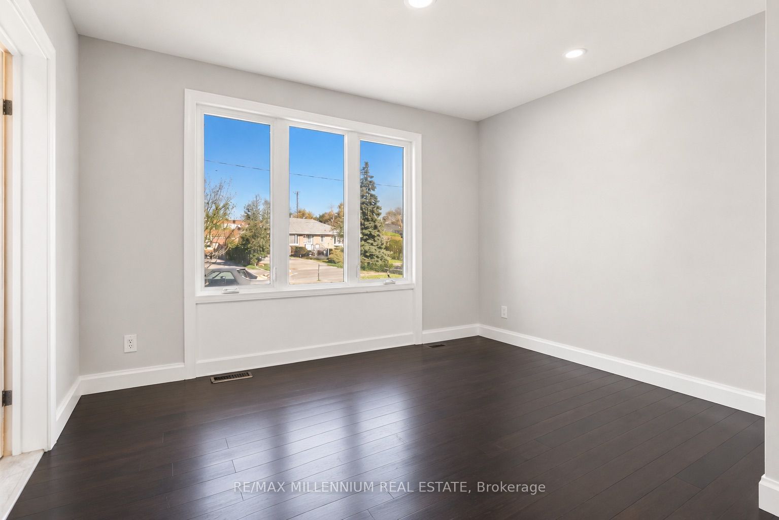1078 Pinegrove Road