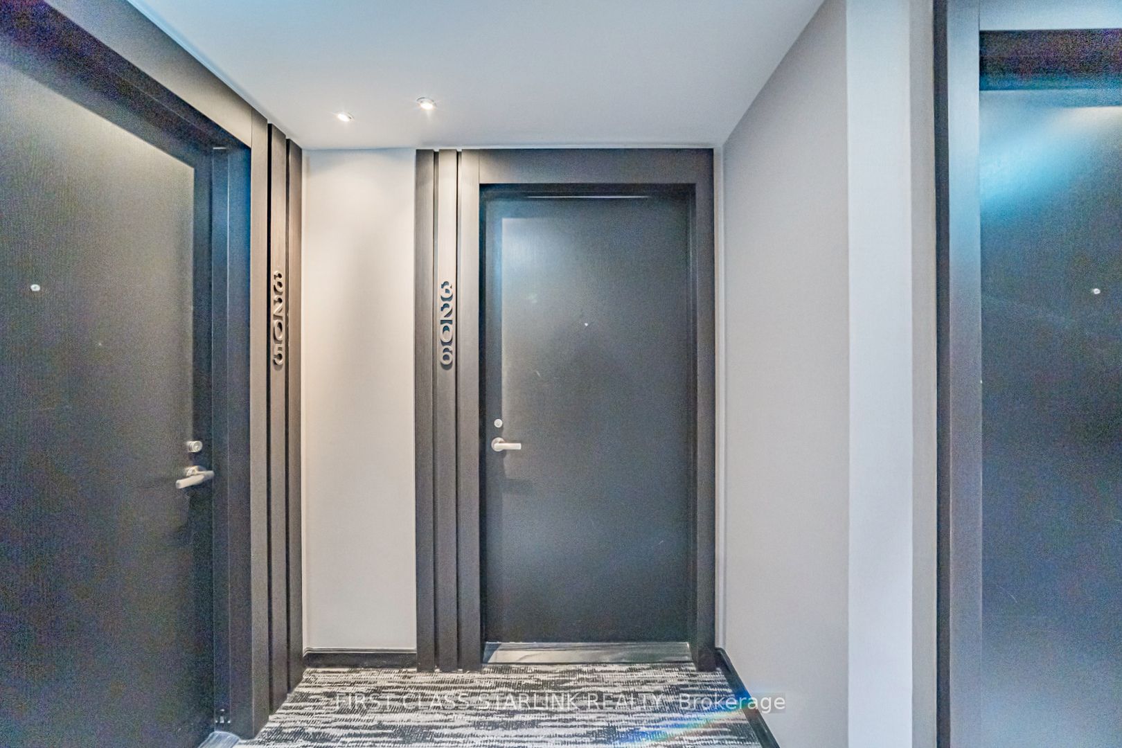 501 Yonge Street 3206