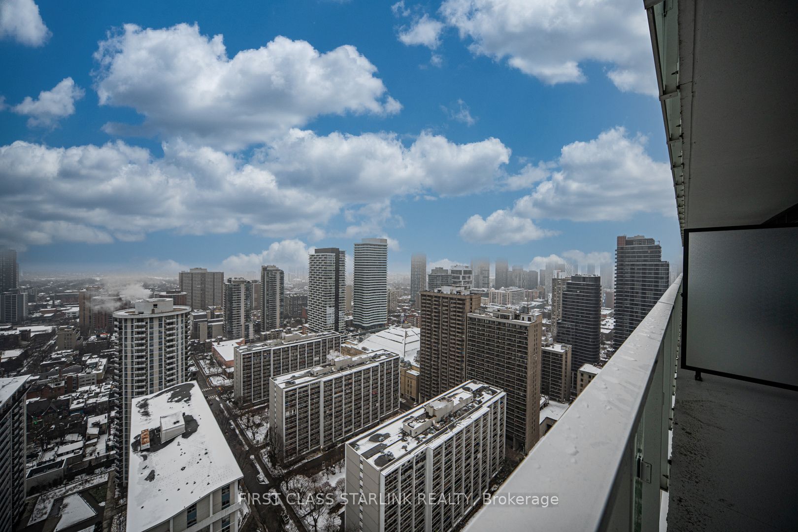 501 Yonge Street 3206